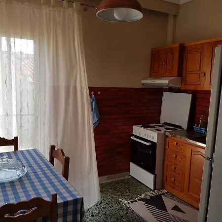 Family House * Pefkochori